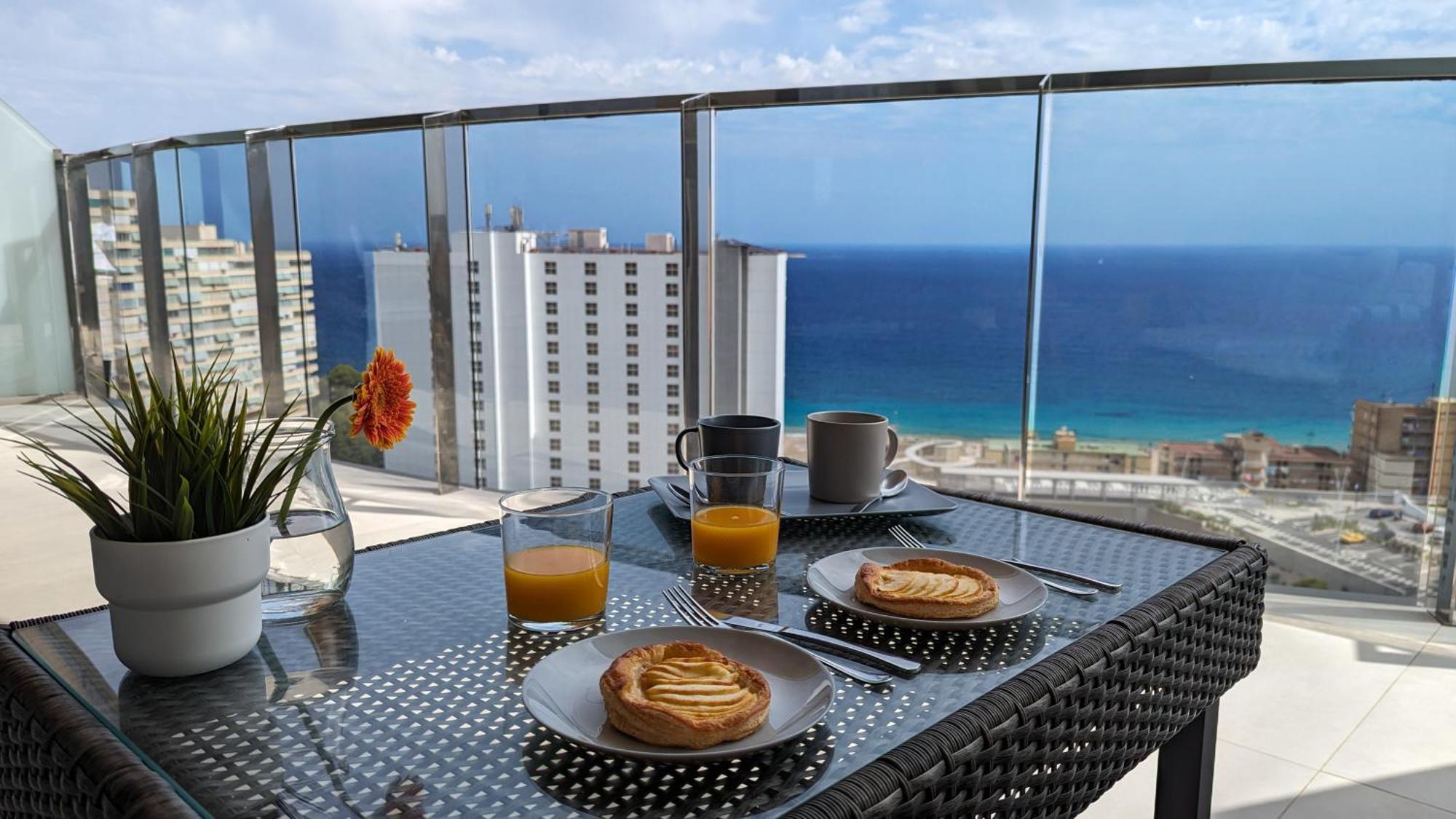 Sunset Waves Sea View Apartments Benidorm Eksteriør bilde